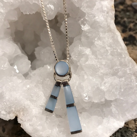 STERLING SILVER BLUE MUSSEL SHELL PENDANT NIB - Picture 2 of 4